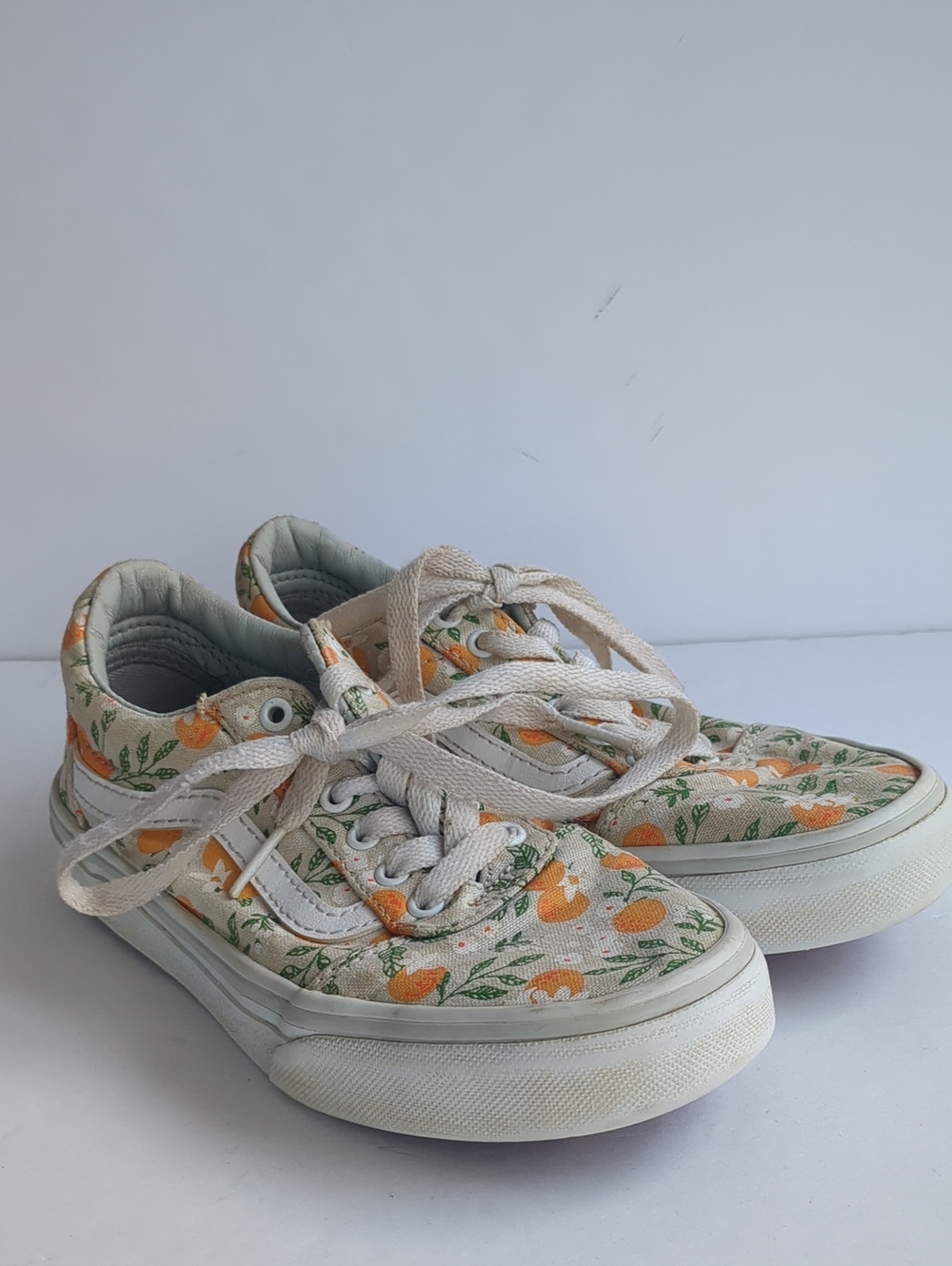 Vans Kids Low-Top Canvas Sneakers in Orange Floral